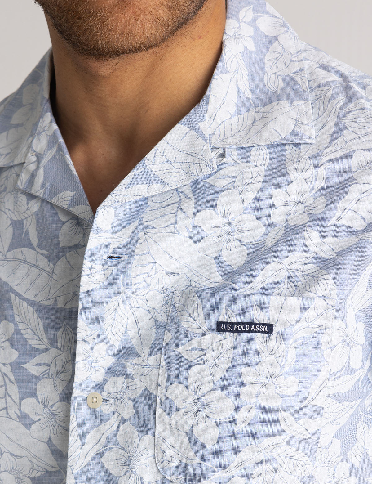 27778-short-sleeve-tropical-print-camp-shirt-4.jpg SHORT SLEEVE TROPICAL PRINT CAMP SHIRT