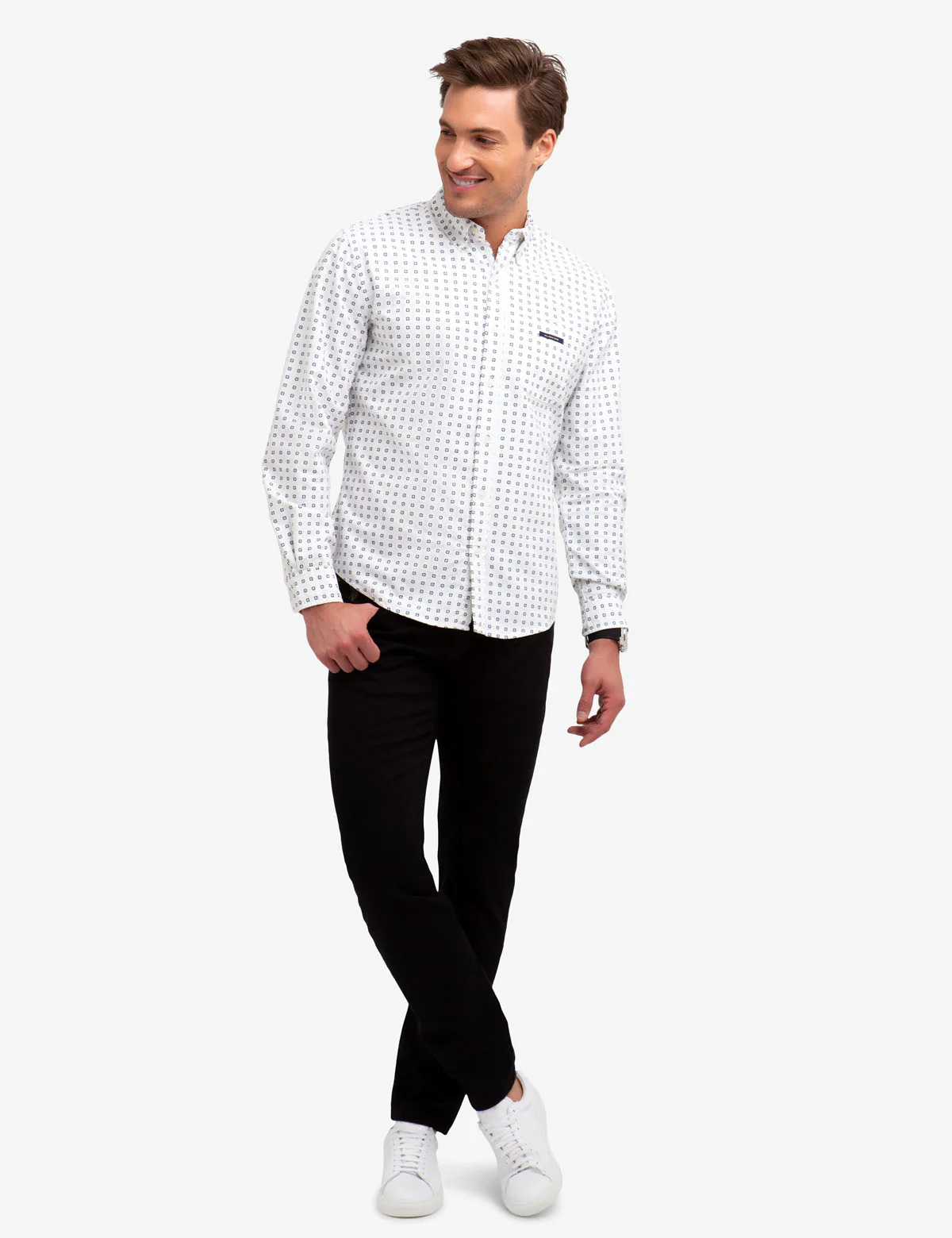 27822-no-tuck-geometric-print-oxford-shirt-2.webp NO-TUCK GEOMETRIC PRINT OXFORD SHIRT.