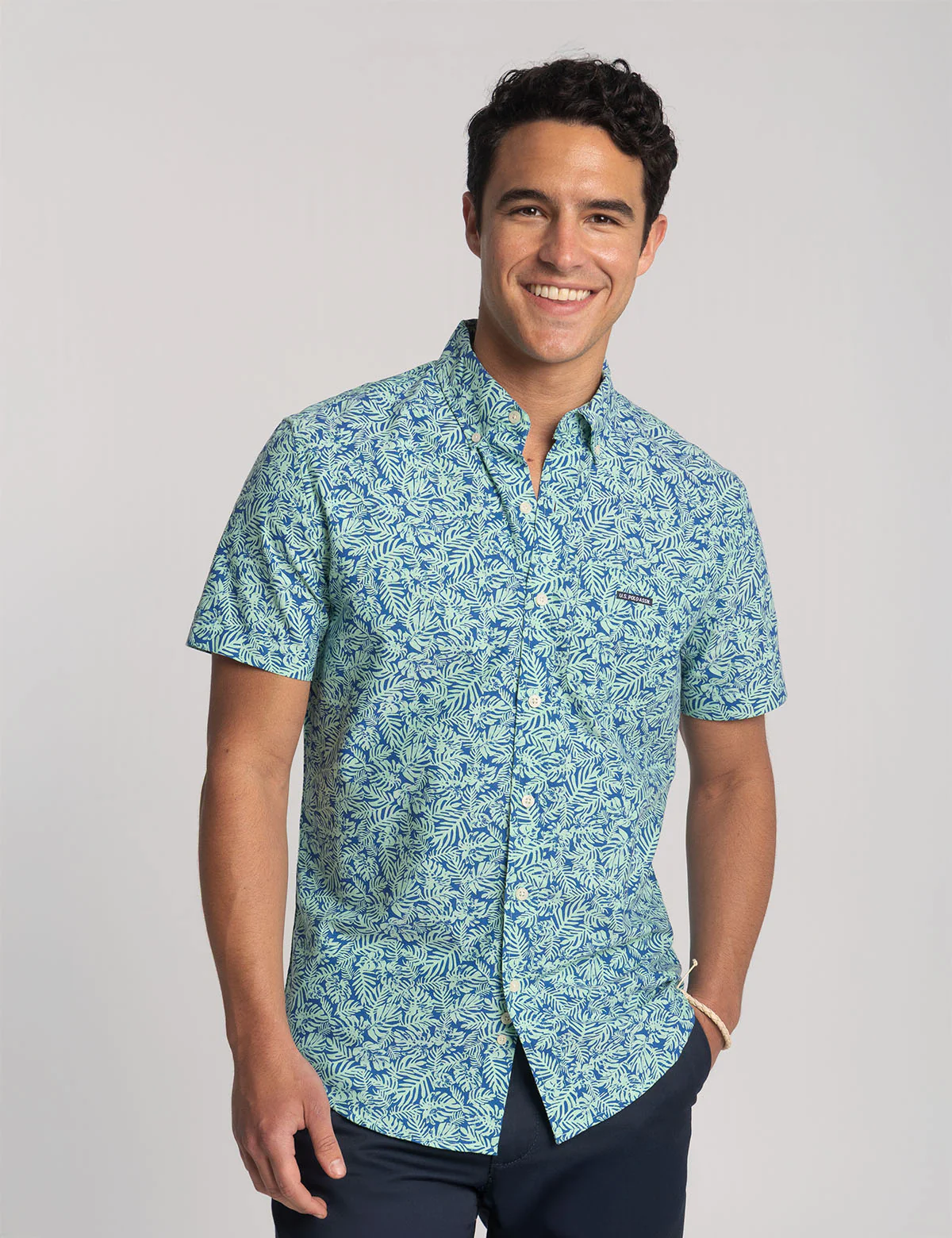 27912-short-sleeve-tropical-print-oxford-shirt-1.webp SHORT SLEEVE TROPICAL PRINT OXFORD SHIRT