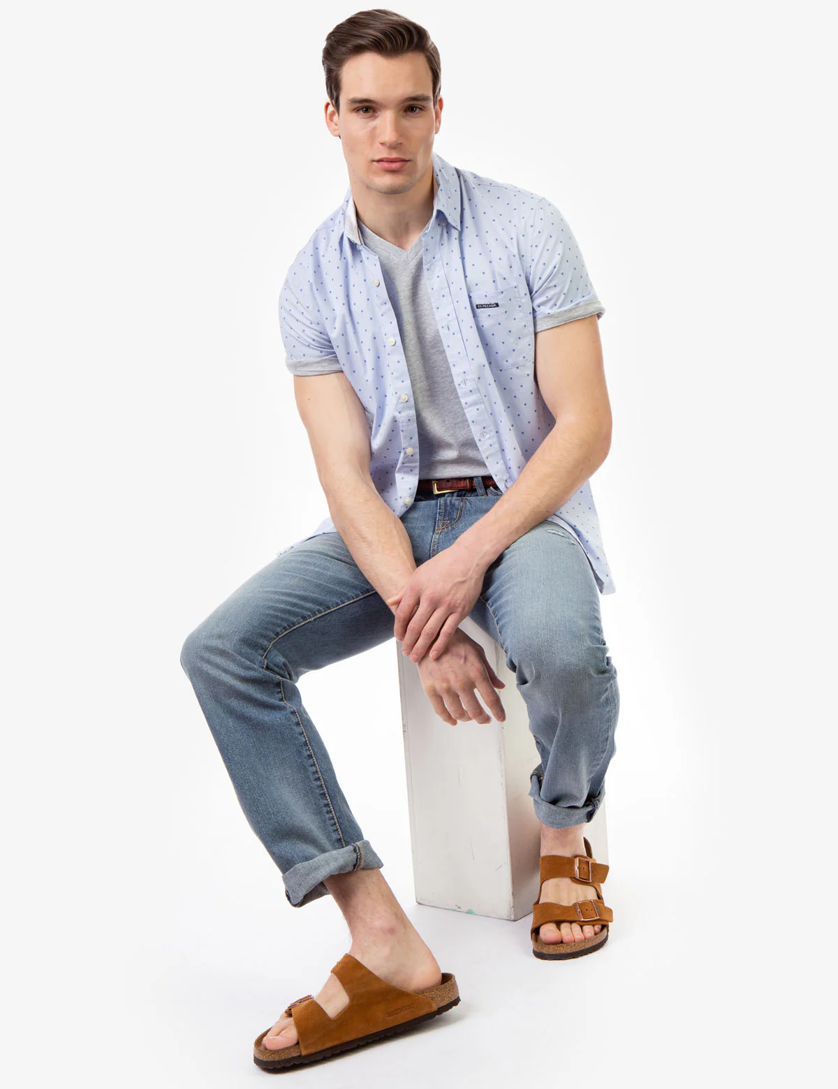 27963-slim-fit-dot-pattern-short-sleeve-shirt-2.webp SLIM FIT DOT PATTERN SHORT SLEEVE SHIRT
