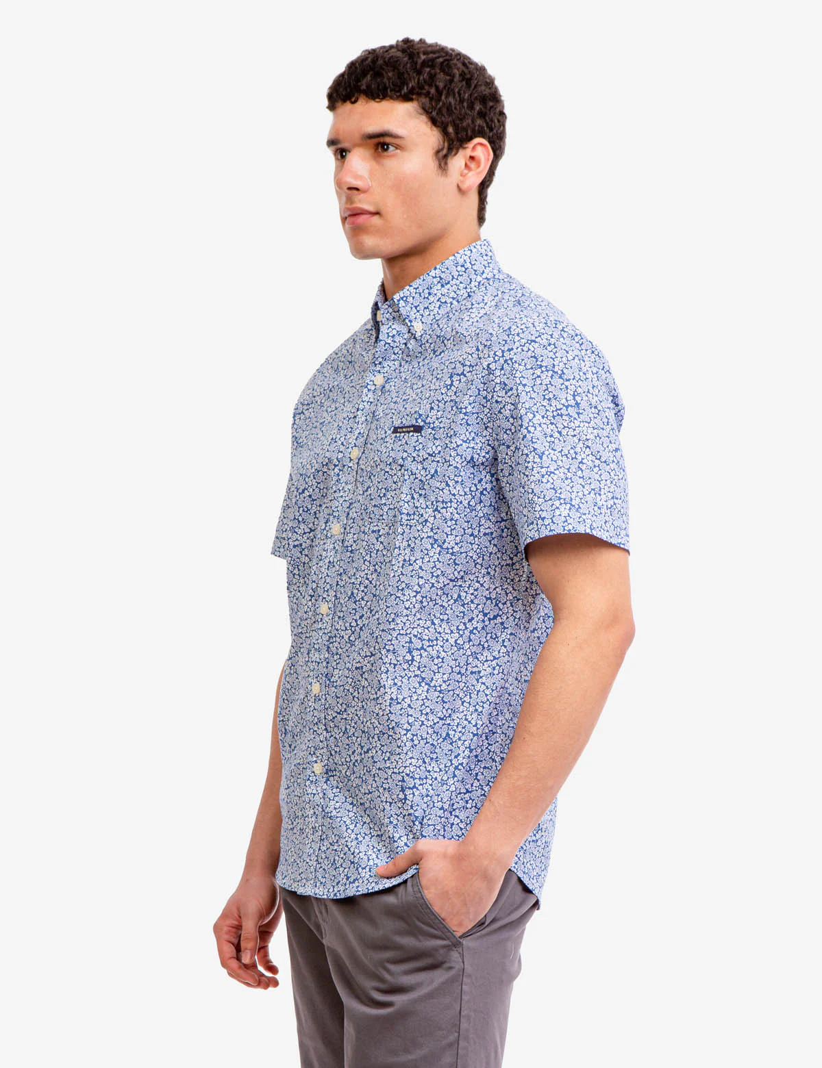 27987-printed-slub-poplin-short-sleeve-shirt-3.webp PRINTED SLUB POPLIN SHORT SLEEVE SHIRT