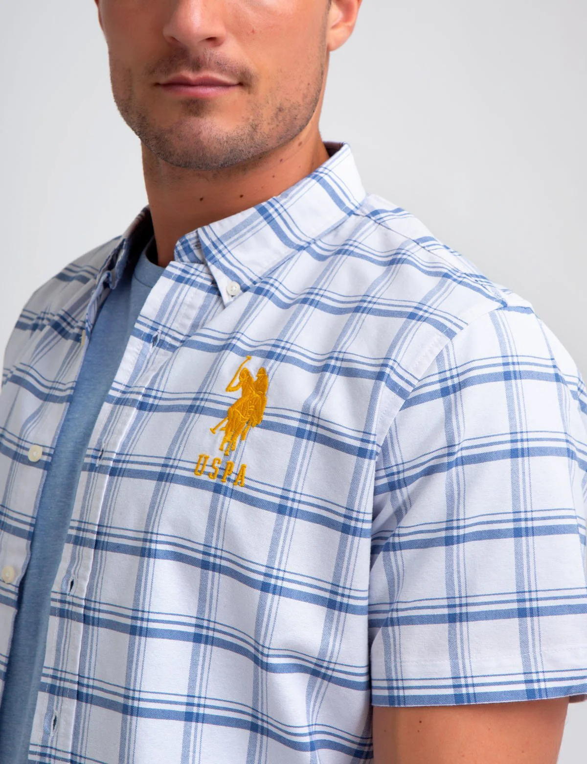 28071-short-sleeve-plaid-oxford-shirt-2.webp SHORT SLEEVE PLAID OXFORD SHIRT