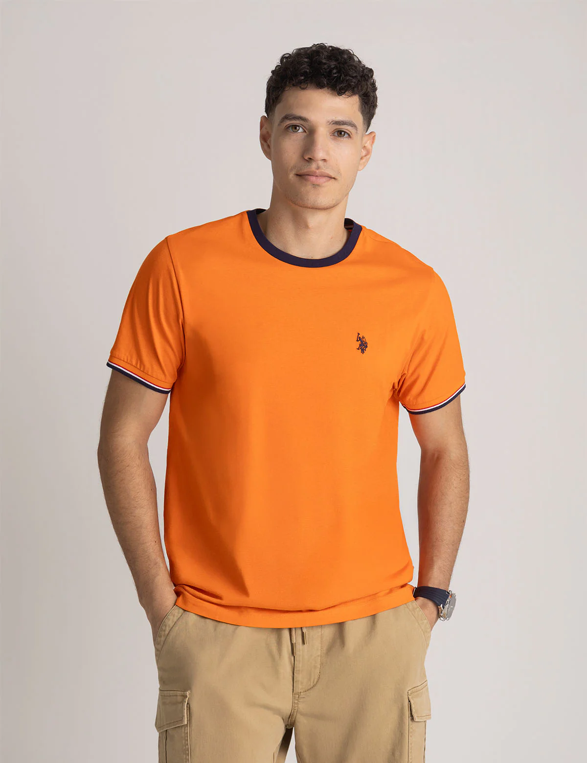30929-signature-stripe-trim-ringer-t-shirt-2.webp SIGNATURE STRIPE TRIM RINGER T-SHIRT