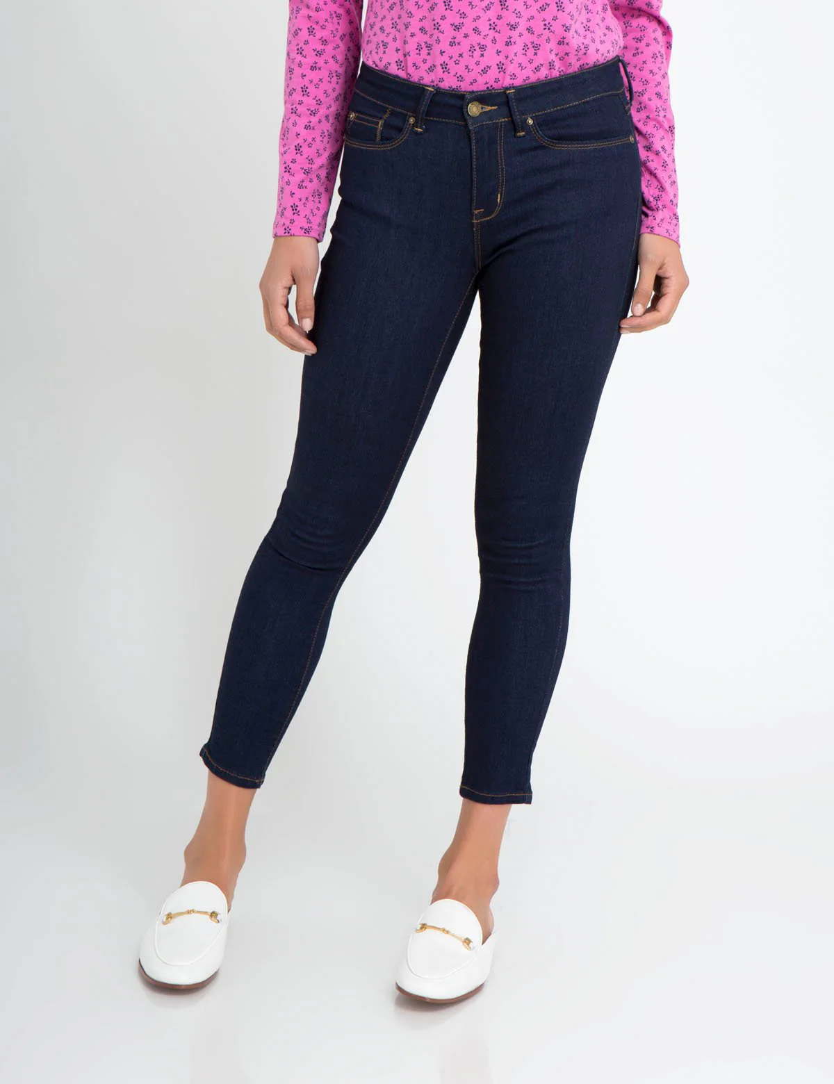 3616-mid-rise-jeggings-1.webp MID RISE JEGGINGS