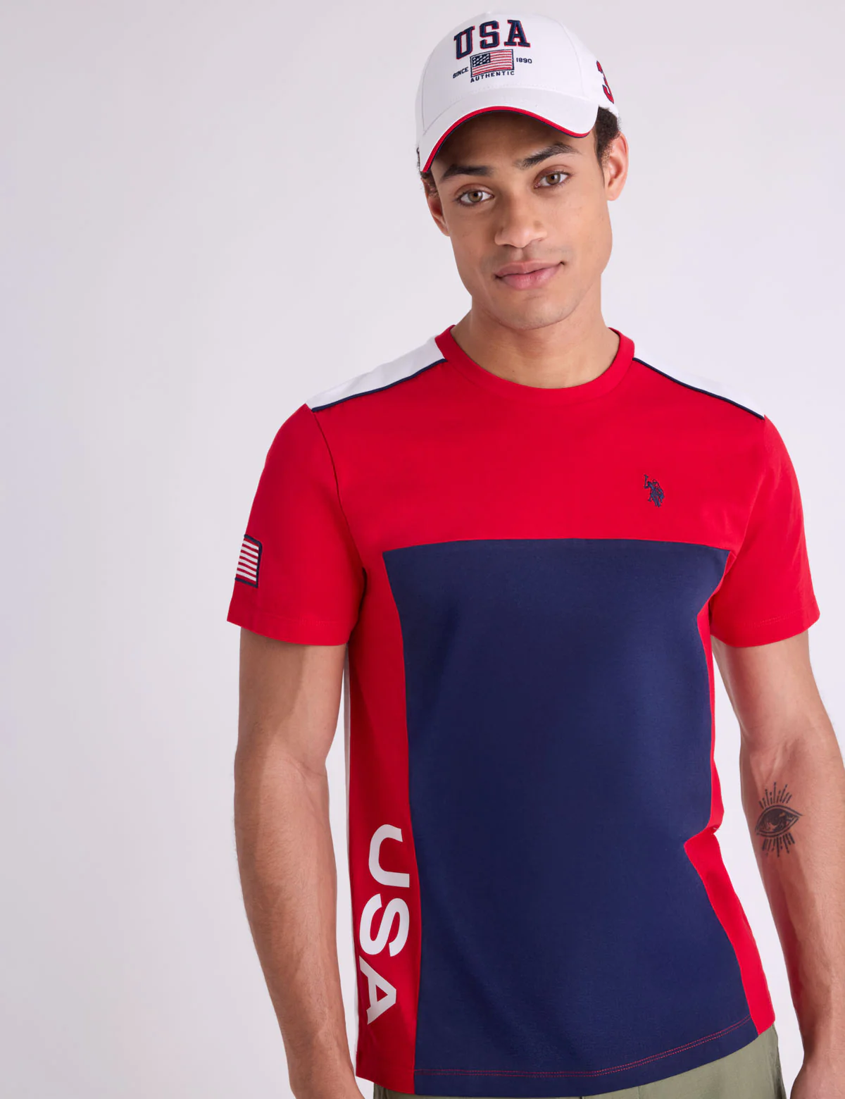 379-usa-colorblock-printed-jersey-t-shirt-1.webp USA COLORBLOCK PRINTED JERSEY T-SHIRT