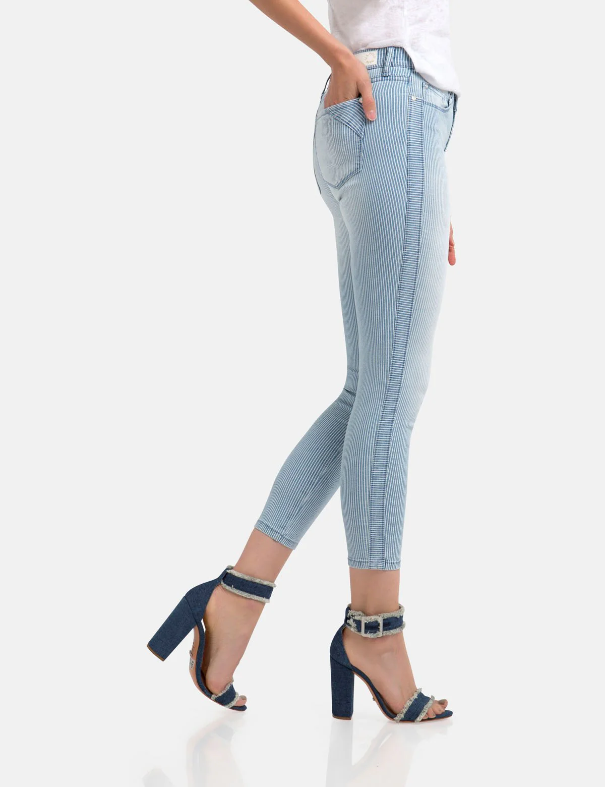4090-stretch-railroad-stripe-skinny-crop-jeans-2.webp STRETCH RAILROAD STRIPE SKINNY CROP JEANS