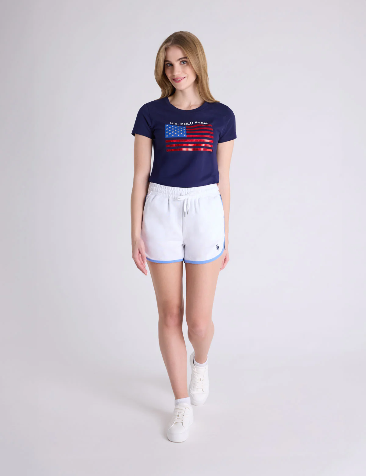 481-foil-flag-semi-scoop-t-shirt-3.webp FOIL FLAG SEMI SCOOP T-SHIRT