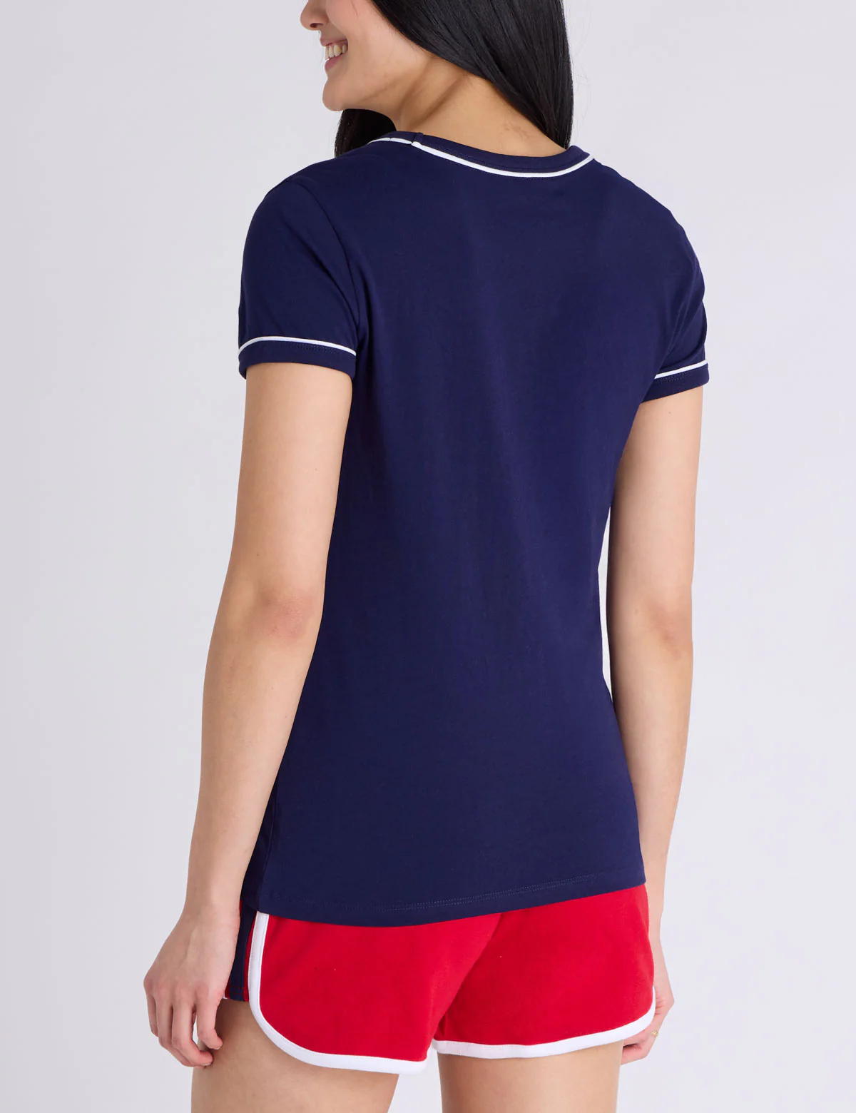 529-signature-stripe-piping-graphic-t-shirt-6.webp SIGNATURE STRIPE PIPING GRAPHIC T-SHIRT