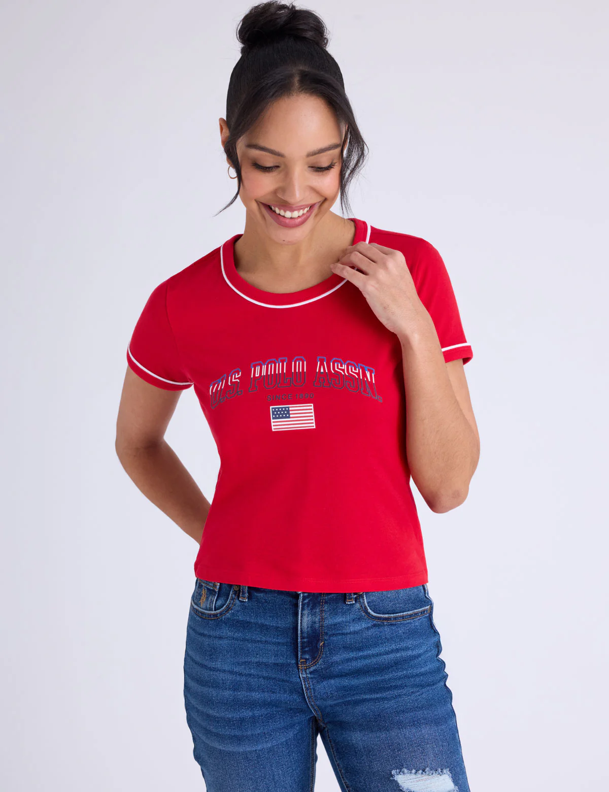 529-signature-stripe-piping-graphic-t-shirt-7.webp SIGNATURE STRIPE PIPING GRAPHIC T-SHIRT