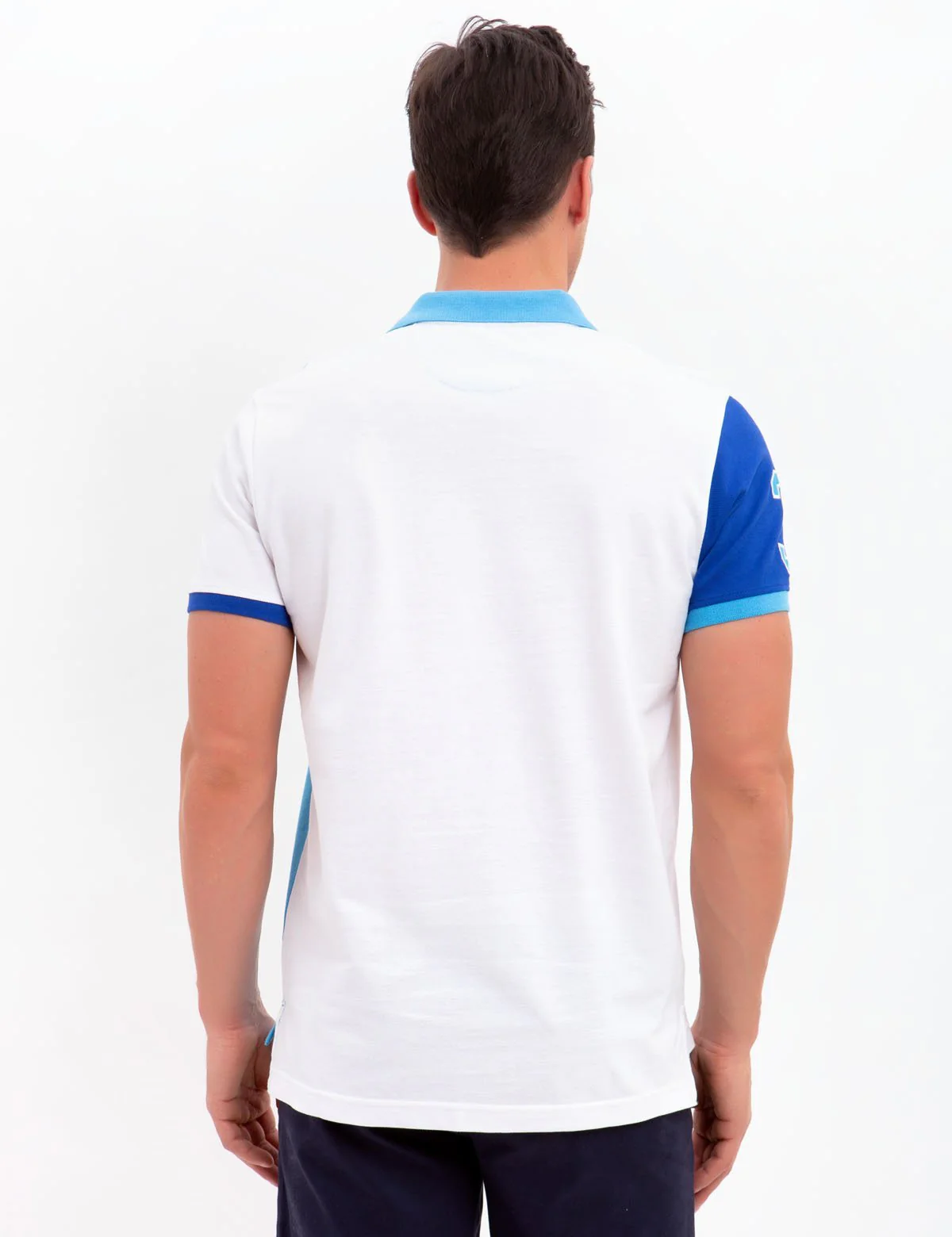 6180-u.s.-polo-assn.-vertical-polo-shirt-3.webp U.S. POLO ASSN. VERTICAL POLO SHIRT