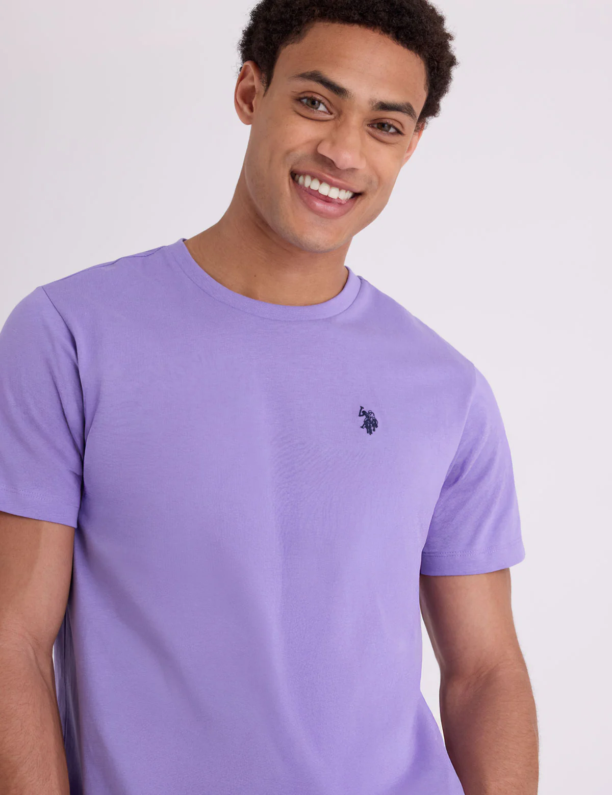 7811-solid-crew-neck-t-shirt-1.webp SOLID CREW NECK T-SHIRT