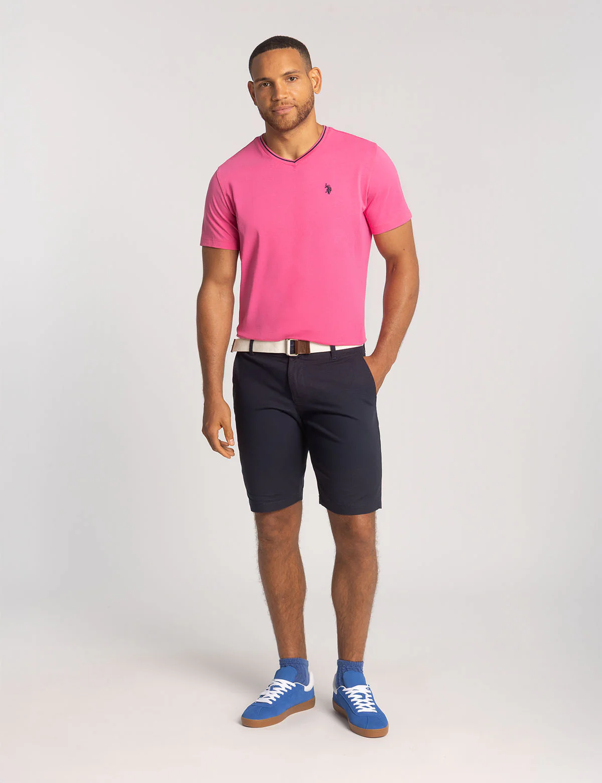 7952-tipped-v-neck-jersey-t-shirt-3.webp TIPPED V-NECK JERSEY T-SHIRT