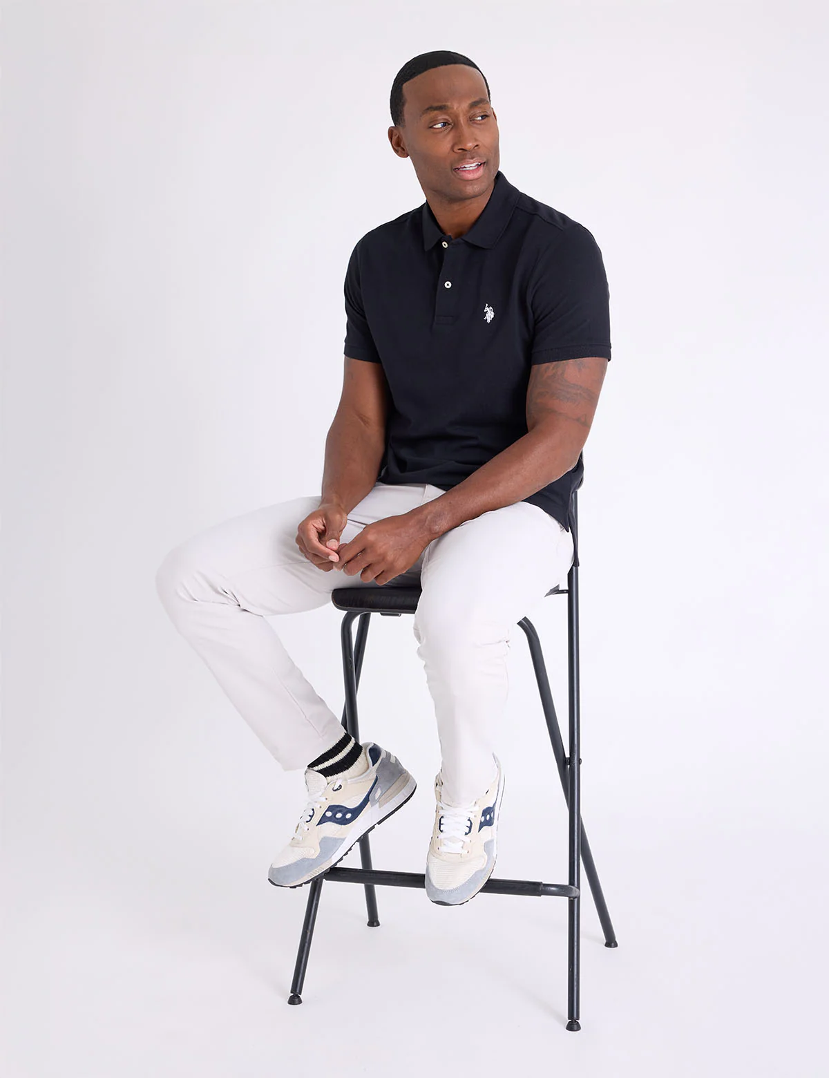 8465-slim-fit-solid-pique-polo-shirt-5.webp SLIM FIT SOLID PIQUE POLO SHIRT