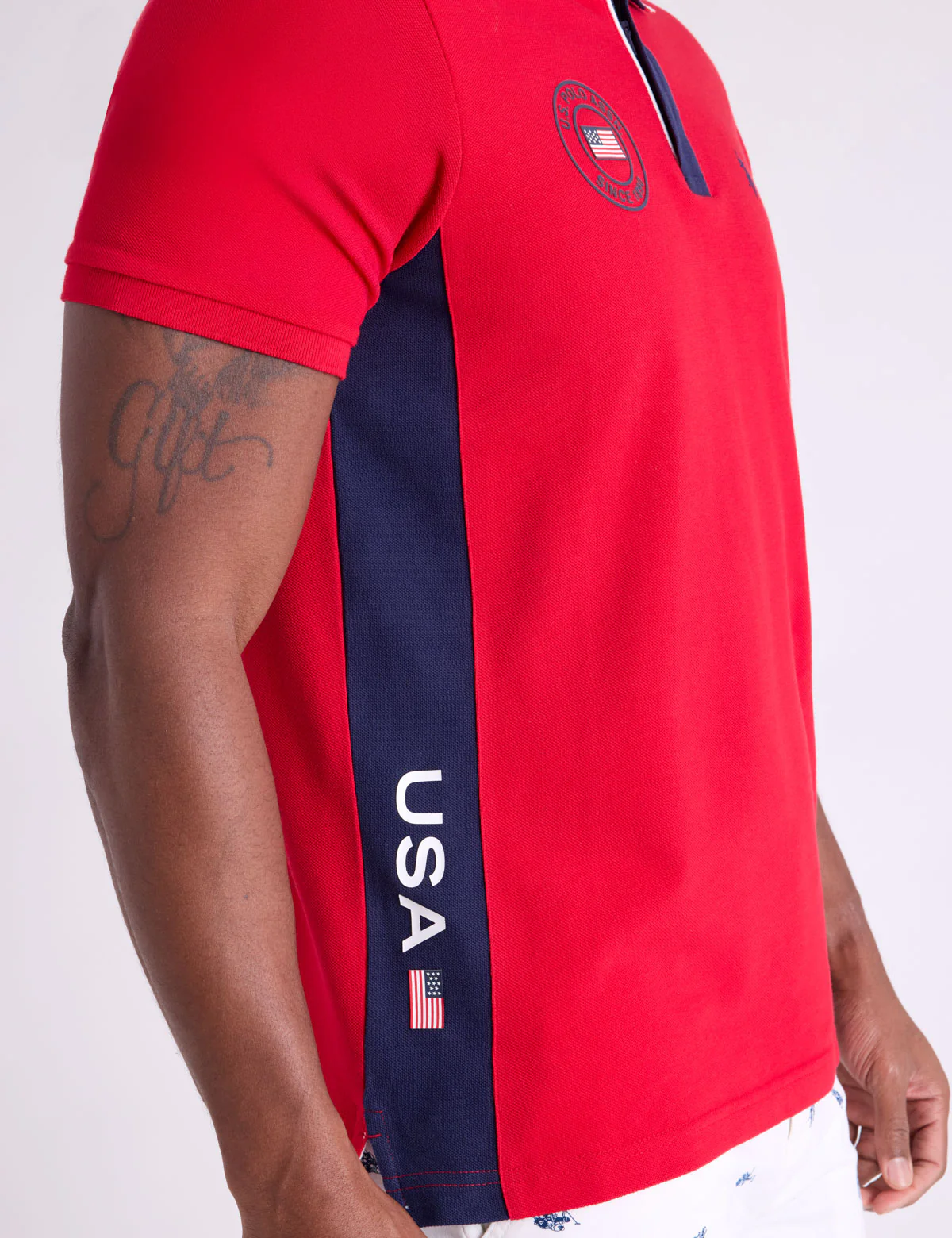 890-usa-vertical-patch-pique-polo-shirt-with-zip-placket-4.webp USA VERTICAL PATCH PIQUE POLO SHIRT WITH ZIP PLACKET