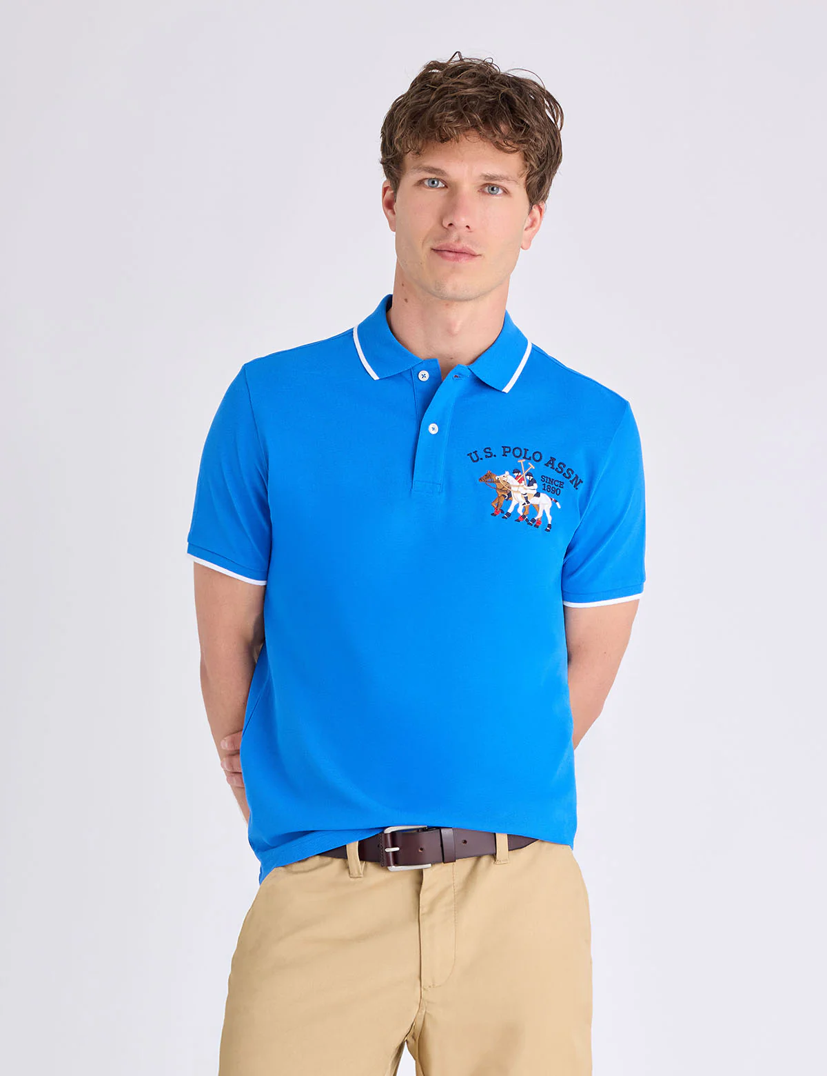 939-pique-polo-shirt-with-logo-emblem-3.webp PIQUE POLO SHIRT WITH LOGO EMBLEM
